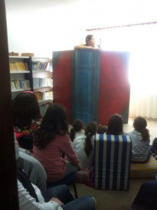 Catalina, Lino, Lina na Biblioteca da Silva (Cerceda)